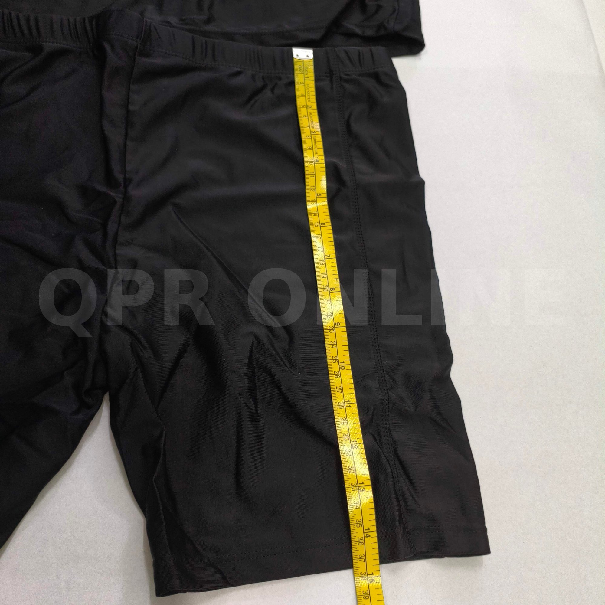A1 เซตชุดว่ายน้ำ 2ชิ้น มีฟองน้ำ แขนสั้น ขาสั้น เทาดำ Size L