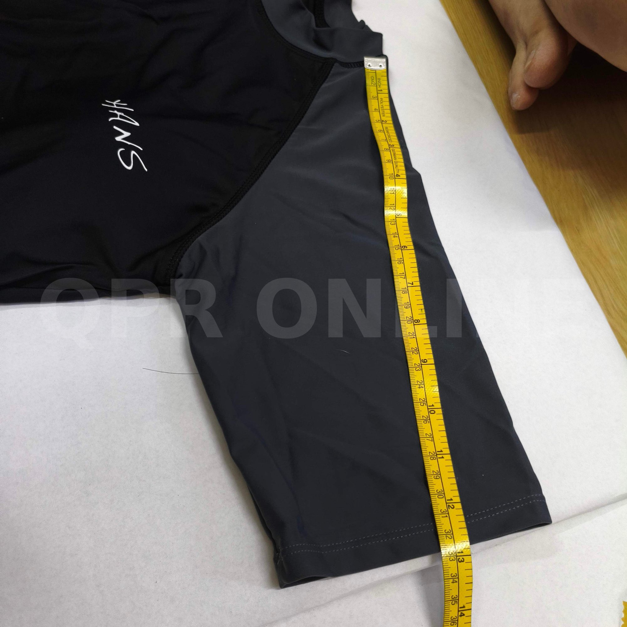 A1 เซตชุดว่ายน้ำ 2ชิ้น มีฟองน้ำ แขนสั้น ขาสั้น เทาดำ Size L