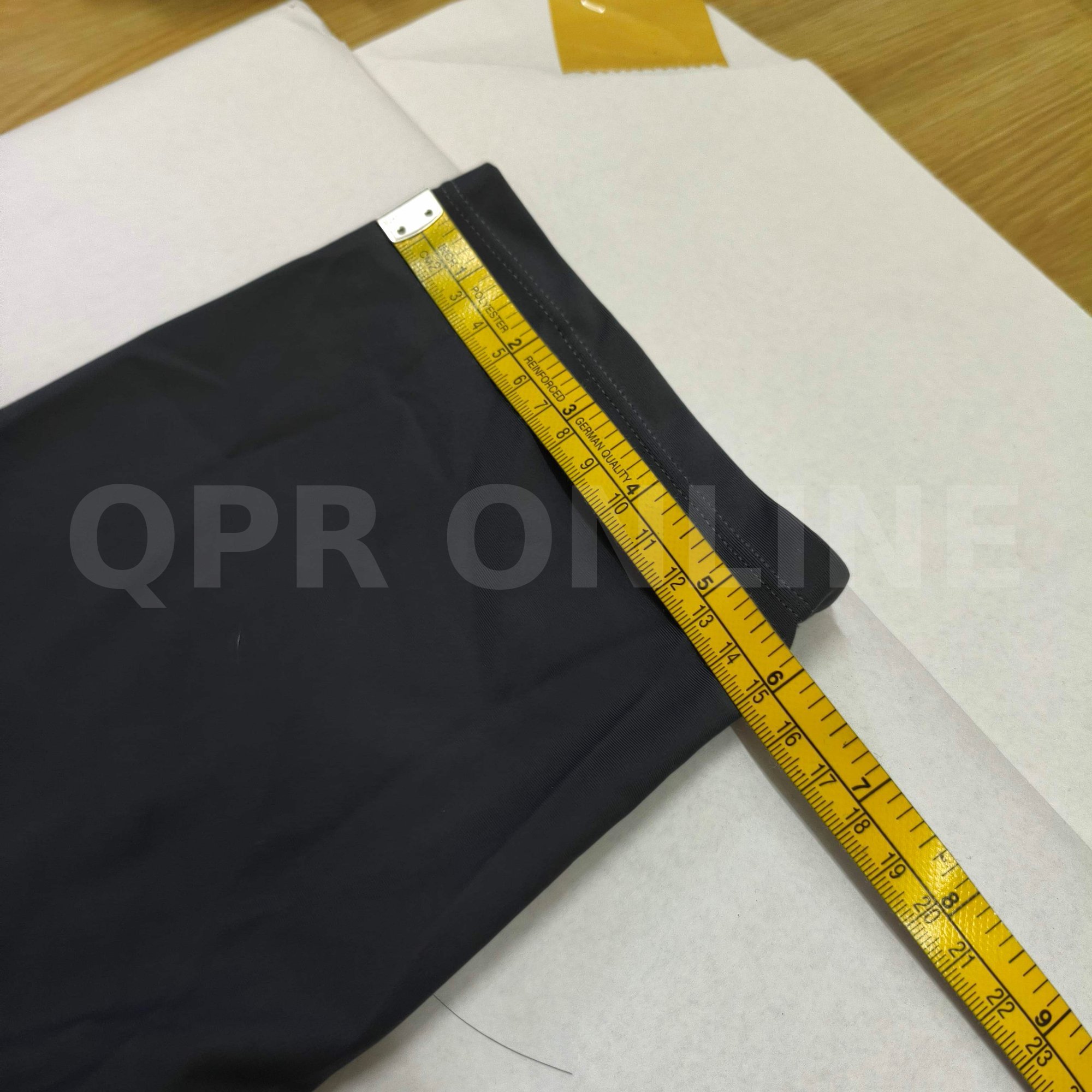 A1 เซตชุดว่ายน้ำ 2ชิ้น มีฟองน้ำ แขนสั้น ขาสั้น เทาดำ Size L