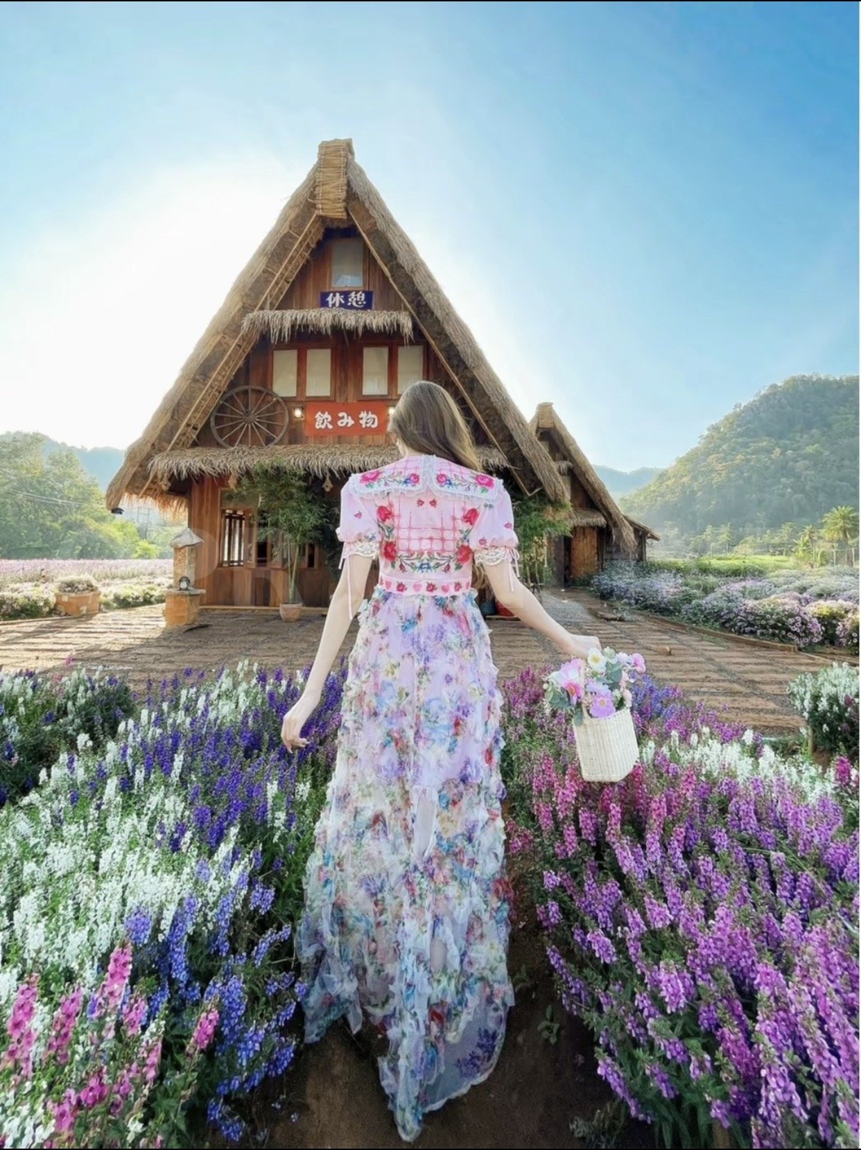 มี (S)Maria Diamond สชมพู Aim Jal Dress เดรดยาววินเทจผ้าไหมเกาหลี้และผ้าตาข่ายเนื้อนิ่ม พิมพ์ลาย texture ลายริ้ว เบาสบายมีซับใน ซิป หลัง ปกเชิ้ตขอบไข่มุก ยาว56 ซับในยาว 32 จุด5ข้าม