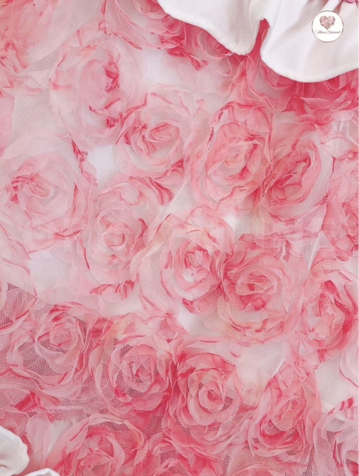 มีS) Maria Diamond สีชมพูครีม Rihanna Rose Dress เดรสยาววินเทจดีเทลโบว์งานปัก ผ้าเปเป้ตัดต่อผ้า 3D กุหลาบ ทรงสวย ซิป หลัง มีซับใน/จุด5ข้าม/44นิ้ว