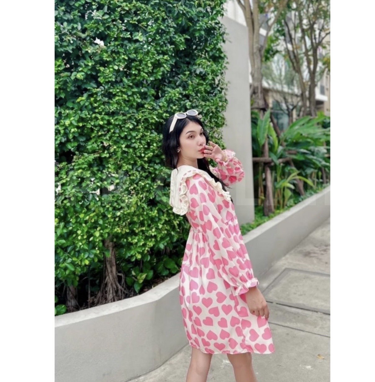 Sweetheart Dress เดรสคอบัวเหลี่ยมลายหัวใจ โทนสีชมพู แขนยาว สีสวยลายชัด น่ารักพรุ้งฟริ้ง งานป้ายypy