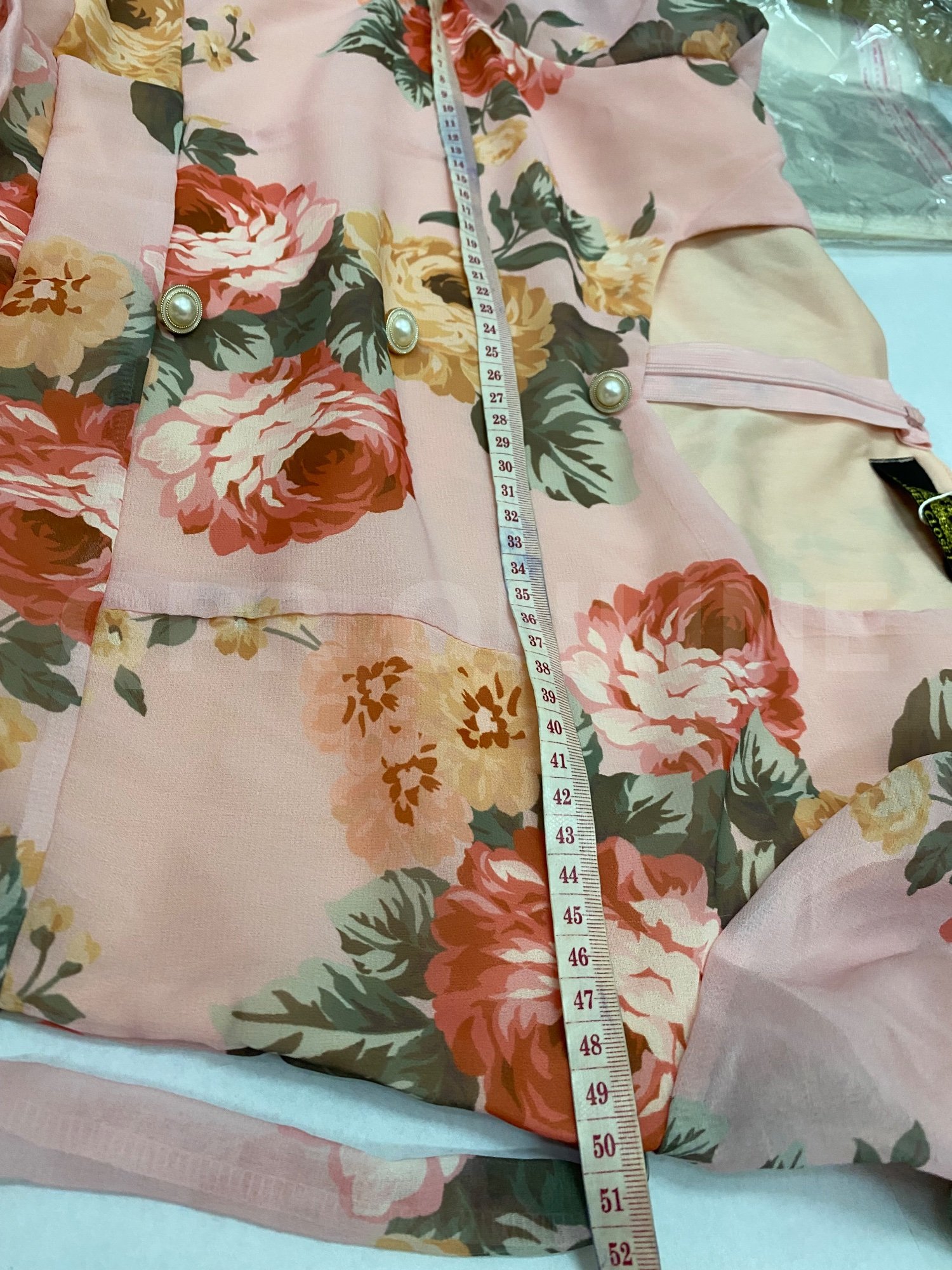 MABELCLOSETชุดเดรส สีชมพูลายดอกไม้แต่งระบายสีขาวชั้นชั้นผ้าชีฟองไซซ์ XL ถึง 2 XL