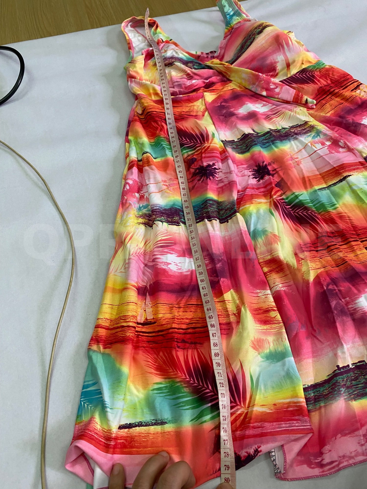 ชุดว่ายน้ำ บอดี้สีชมพูสดใส มีกระโปรงสั้น คลุม 2XL