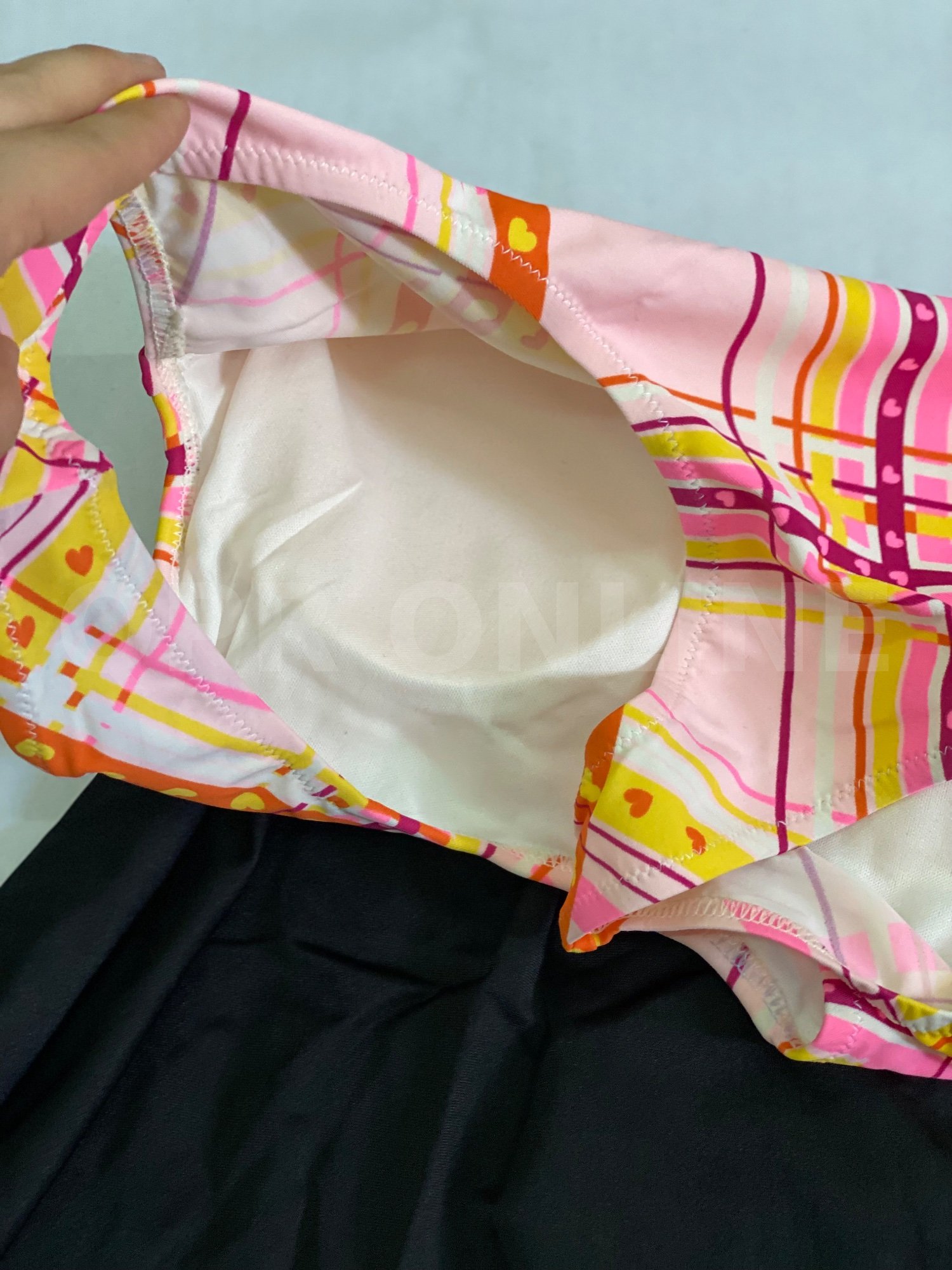 ชุดว่ายน้ำบอดี้สูตลายชมพูหัวใจส้ม S