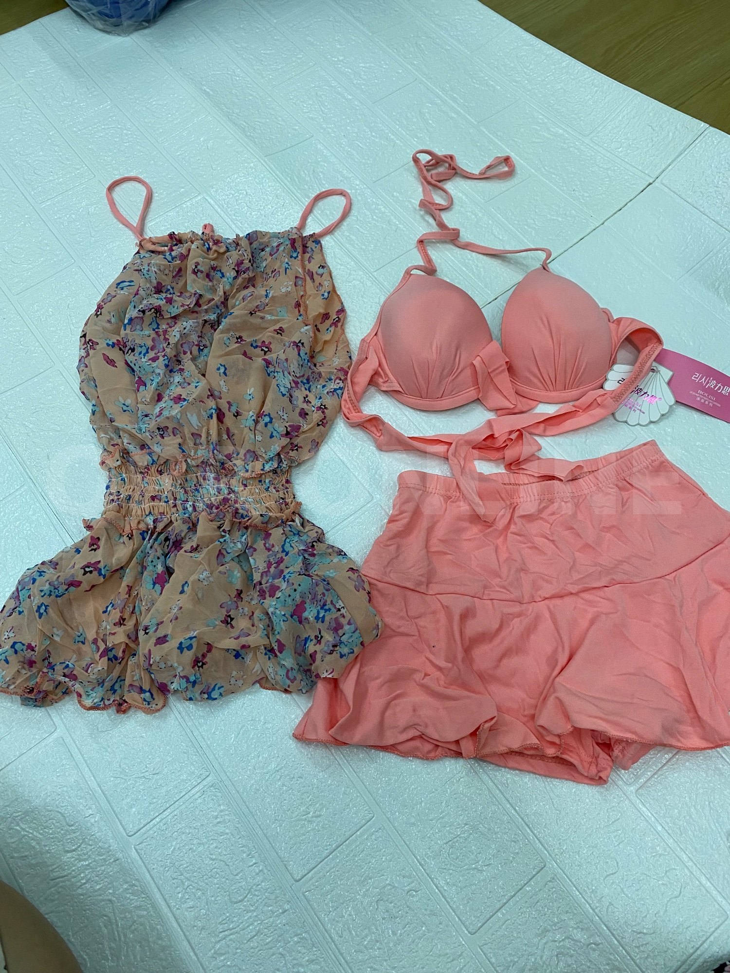 ชุดว่ายน้ำเซต 3ชิ้น 🌸