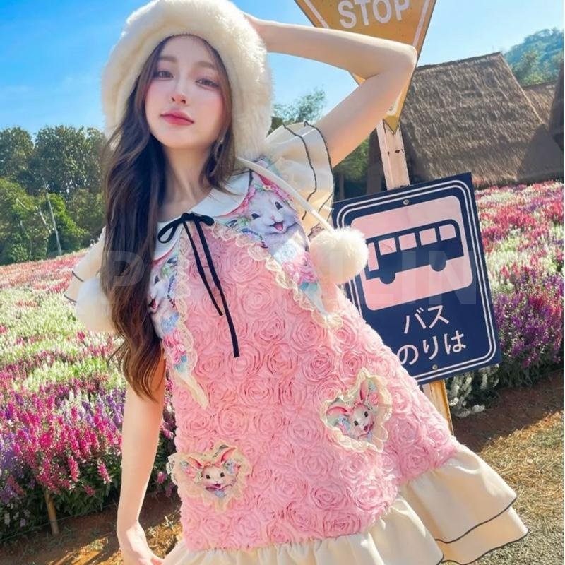 Maria Diamond สีชมพู Rabbit Primo Dress เดรสทรงปล่อยผ้ากุหลาบขน 3D สีชมพู พาลเทล แขนระบาย ปกแหลมพิมพ์ลาย ซิปหลัง มีซับใน /เดรสยาว33 /1นิวลงเดิม
