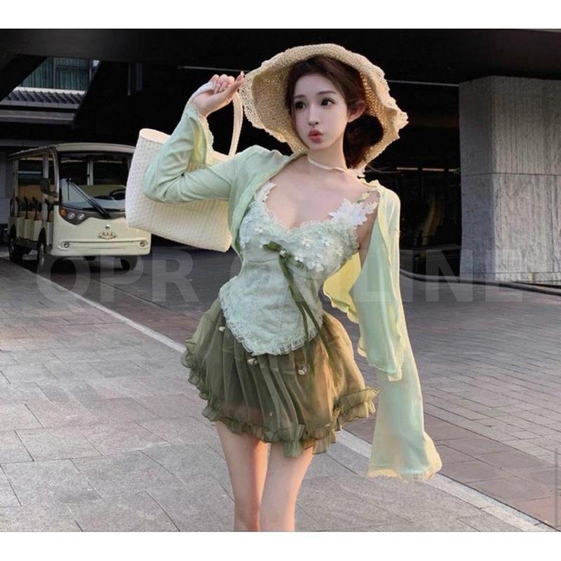 ชุดเซ็ทน่ารัก 3 ชิ้น สไตล์เจ้าหญิงคุณหนูสุดหรูหวานละมุน มาพร้อมเสื้อสายเดี่ยว กระโปรงสั้น และคาร์ดิแกนคลุม